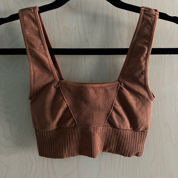 Stylish Red Ribbed Crop Top - Picture 6 of 8